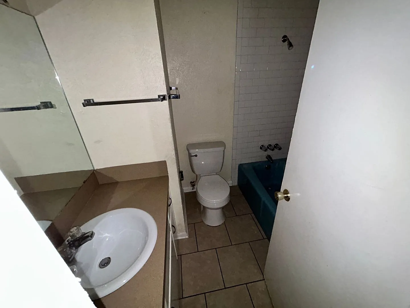 3 bedroom 1 bath — Photo 3