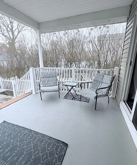 612 E Maple St — Photo 29