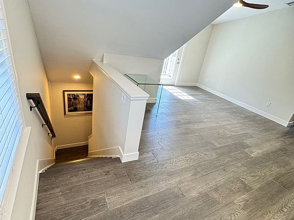 4th image of 8 Chestnut Ridge Rd