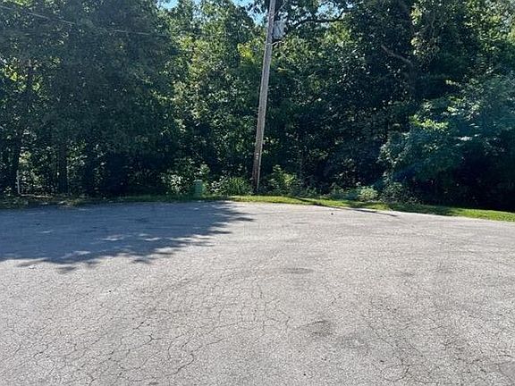 5th image of 1 Spring Ln