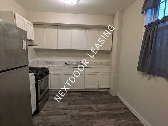4th image of 107 Van Nostrand Ave #1M