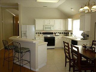 3rd image of 110 Bardwell Dr