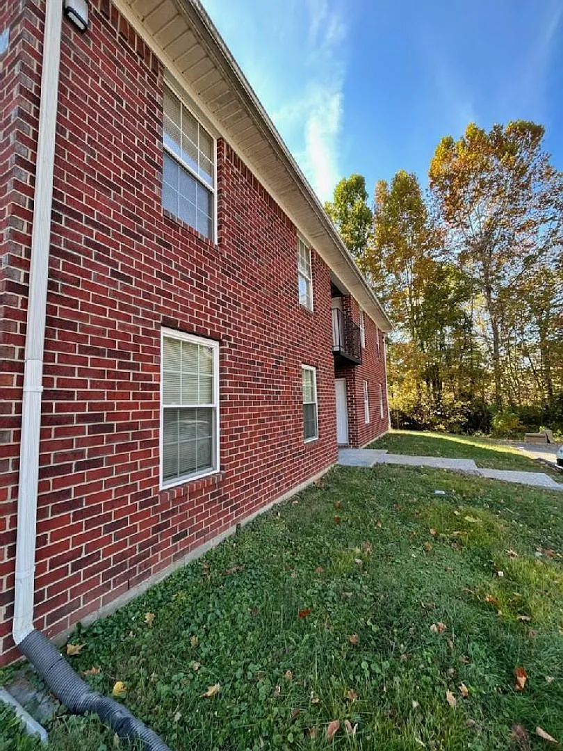 4229 Glenn Hill Manor — Photo 1