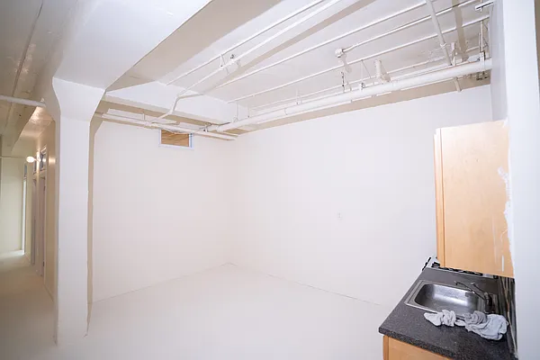 Rented by Nooklyn NYC LLC | media 11