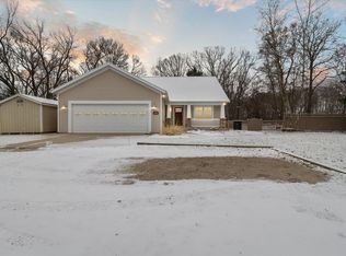 7677-18 Mile Rd NE, Cedar Springs, MI 49319