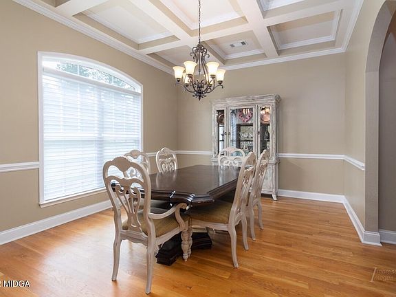 5th image of 2279 Fox Creek Dr