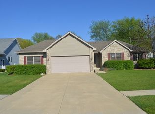 544 Turnberry Dr, Bourbonnais, IL 60914