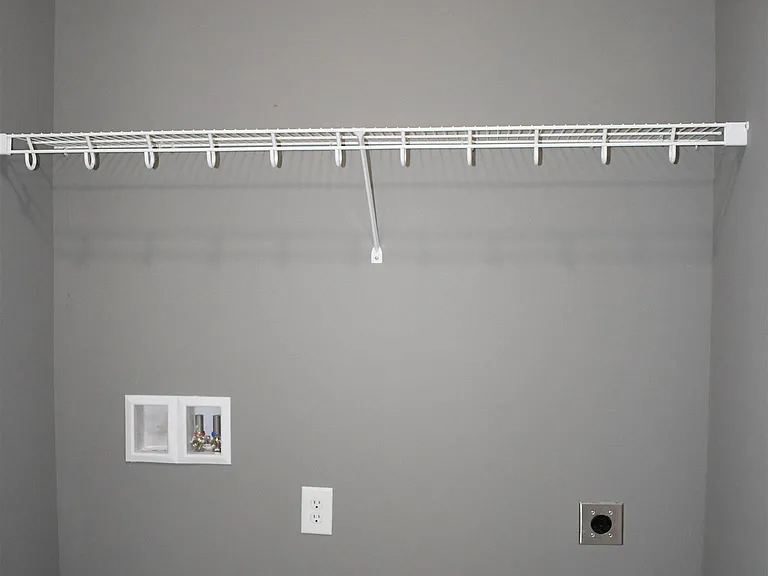 11 Burke Ave — Photo 45