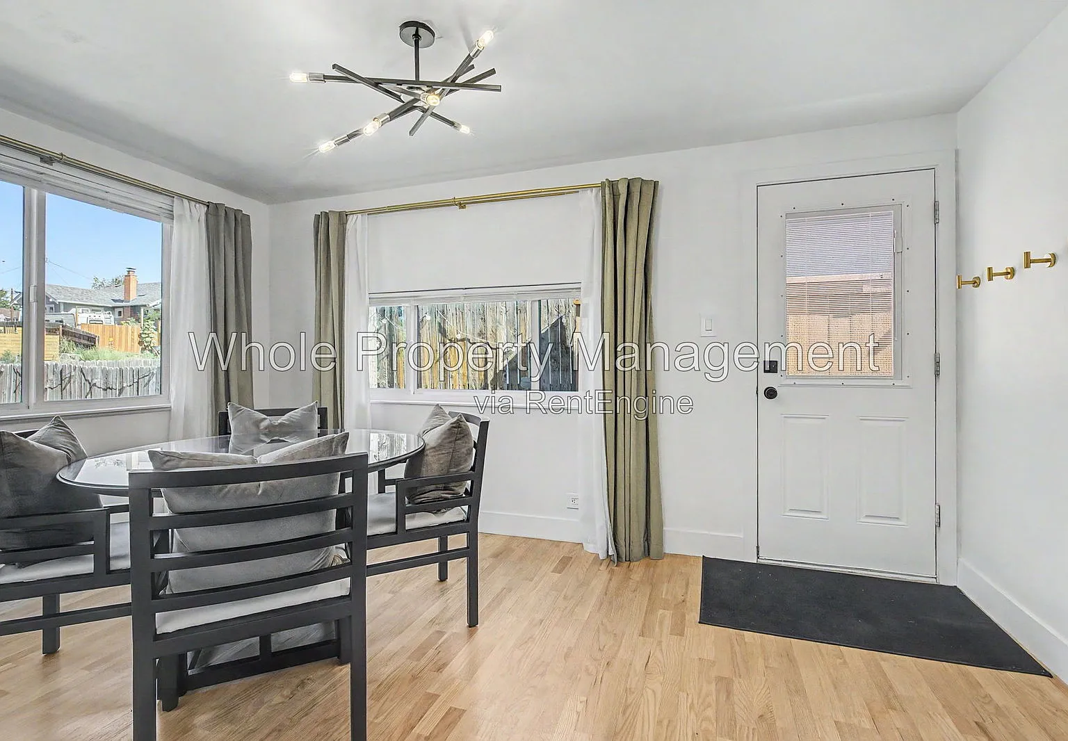 3 bed, 2.0 bath, 1300 sqft, $3,600 — Photo 2