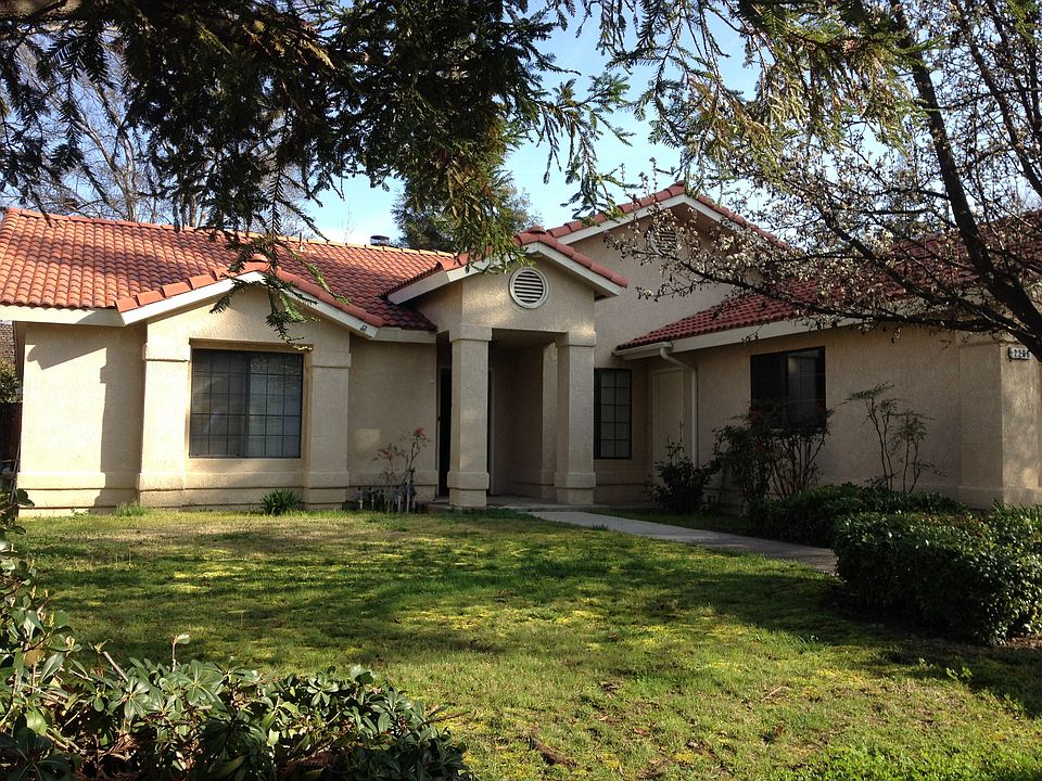 2nd image of 2206 E Pryor Dr