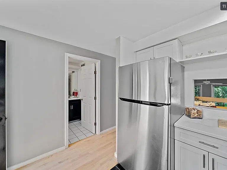 2A Brewer St — Photo 2