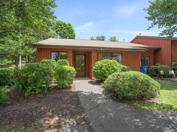 465 Asbury Ridge #465, Shelton, CT 06484