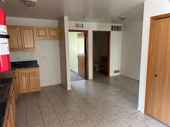 3rd image of 4055 Coolidge Ave APT 2