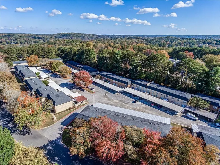 280 Winding River Dr #B — Photo 41