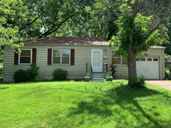 1005 Avant Dr, Saint Louis, MO 63137