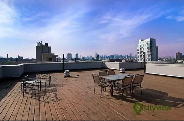 Rented by City View Living | media 37