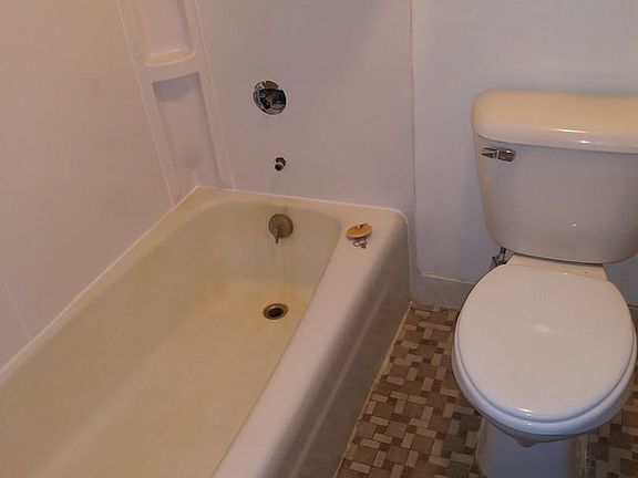 3rd image of 150 E Dekora St APT 105
