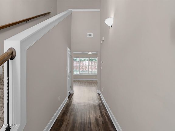 3rd image of 473 Riley Lane
