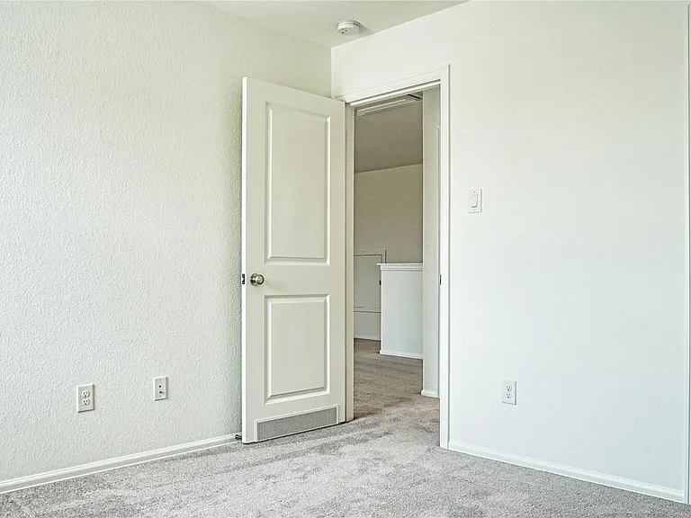 3358 Avary River Ln — Photo 20