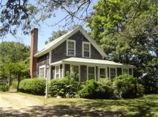 65 Edgartown Rd, Tisbury, MA 02568