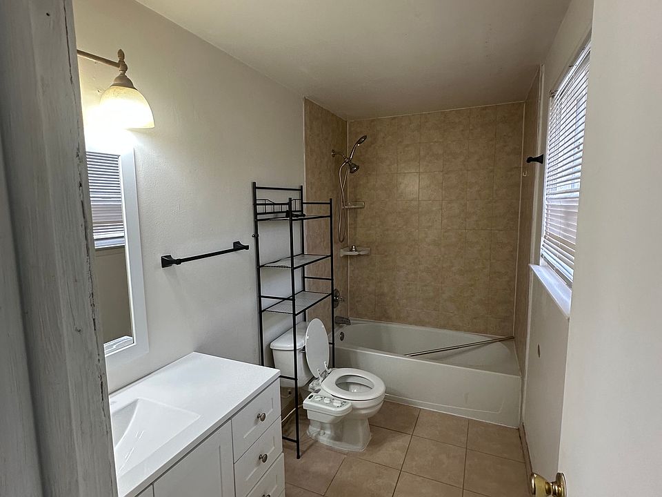 2216 Orchard Crest St, photo 14