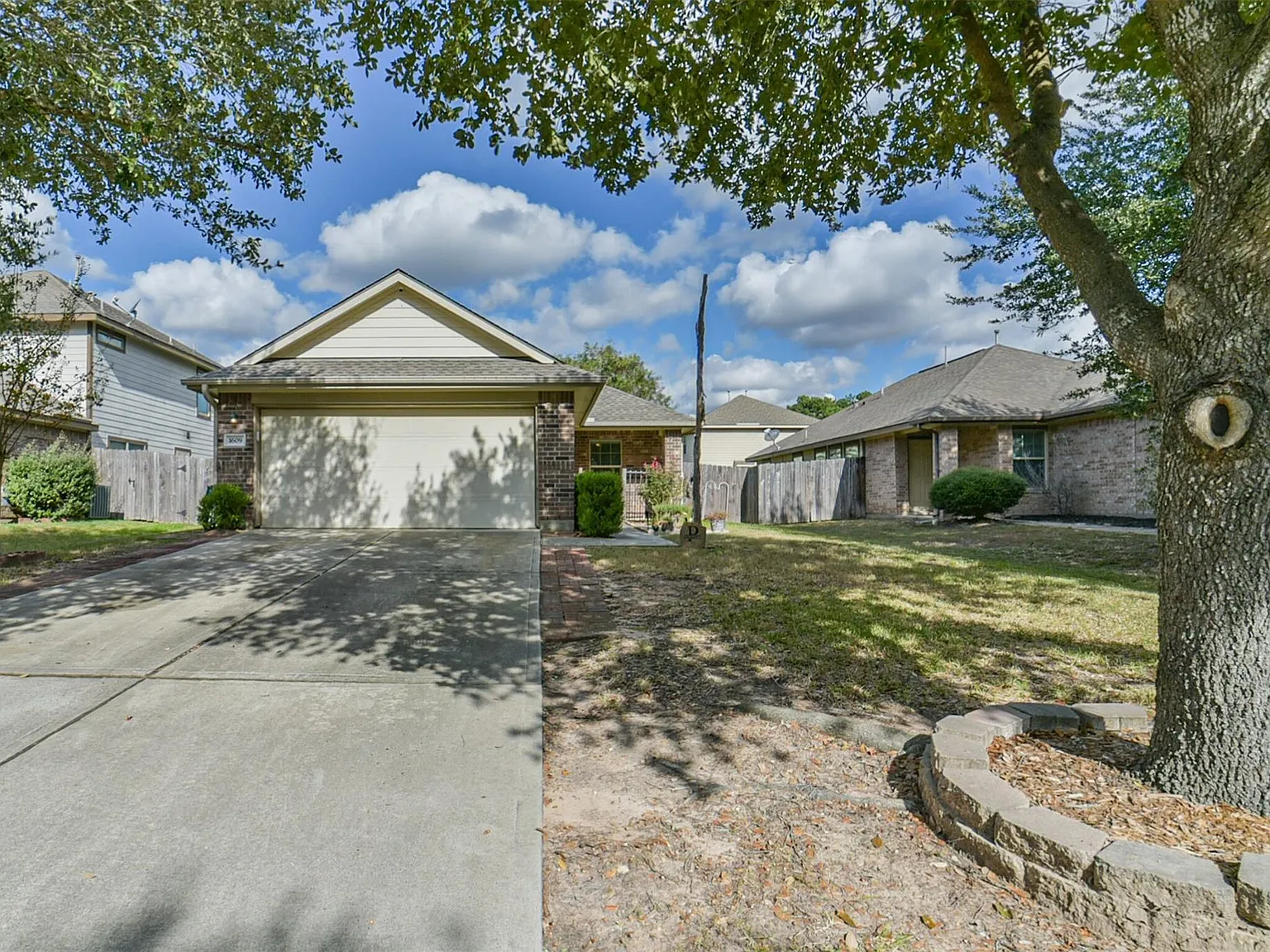 3 bed, 2.0 bath, 1240 sqft, $1,700 — Photo 1