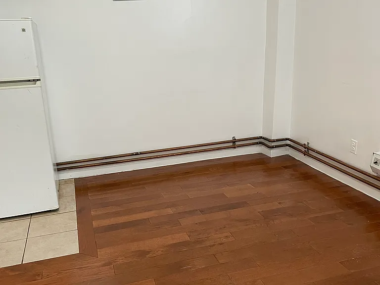 428 Lorimer St #1B — Photo 7