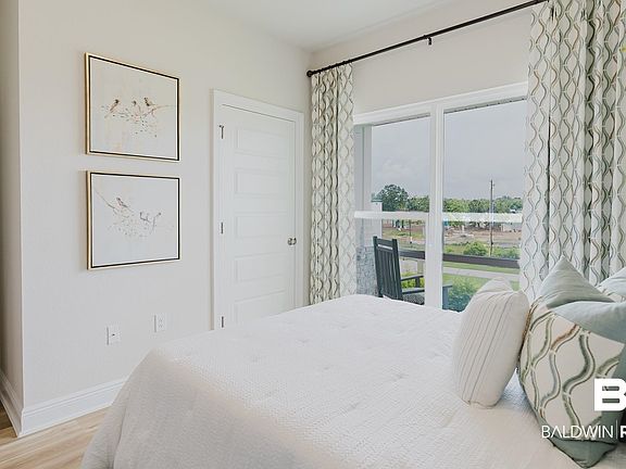 4th image of 26667 Sonesta Dr