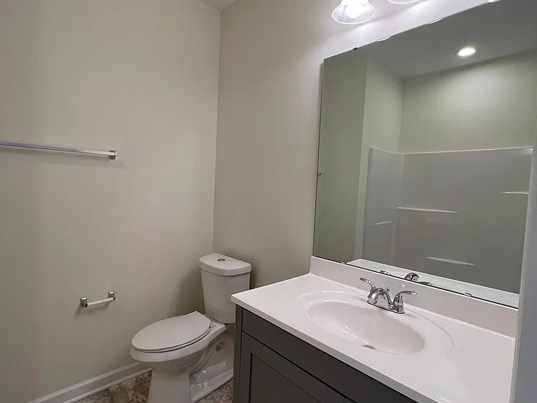 2607 Pennoak Way #H — Photo 6
