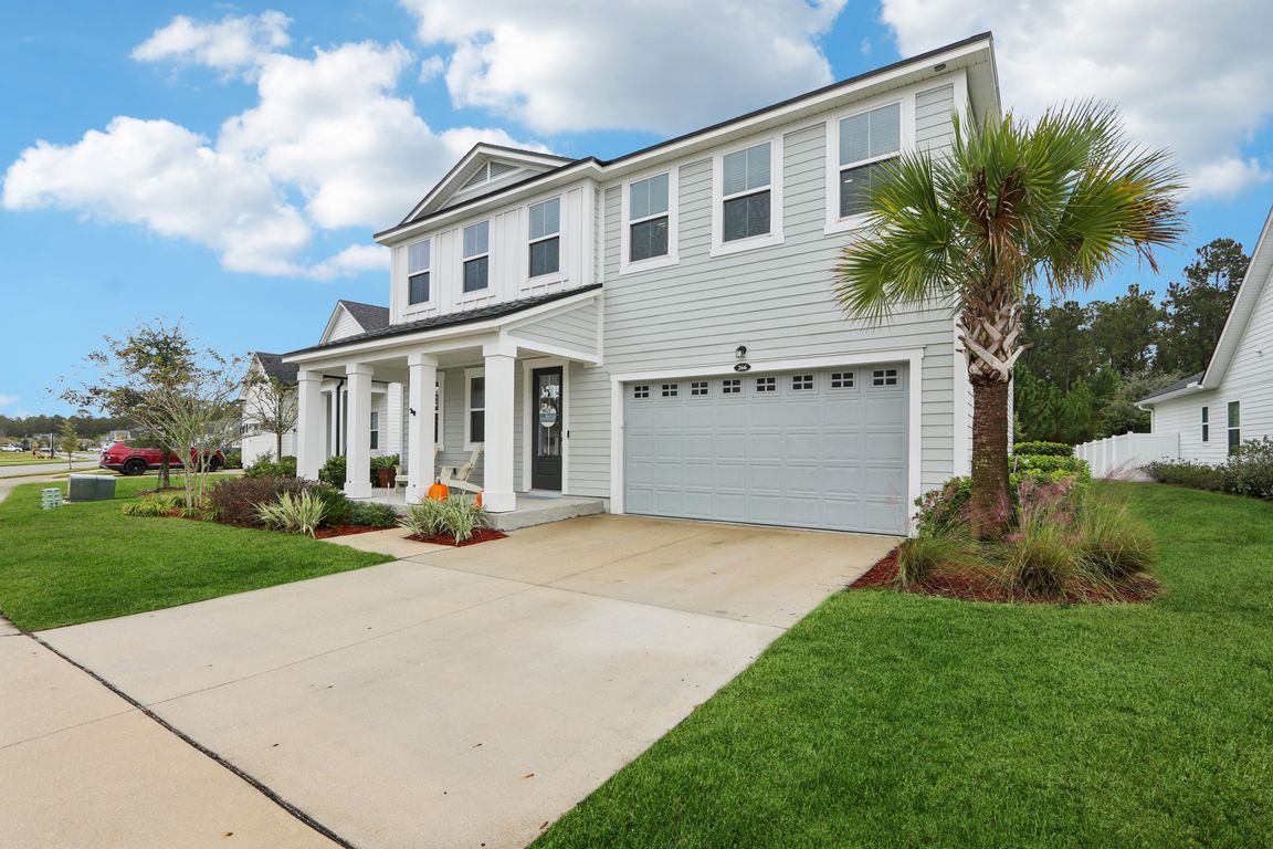 Sawgrass Dr-L2810-003.jpg