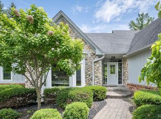 5533 Village Ln, Bloomfield Hills, MI
