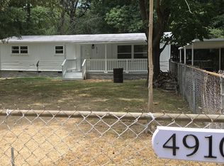 4910 Forestmont Dr, Matthews, NC 28105