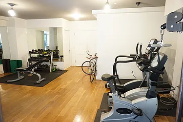 Rented by Rennit Inc.