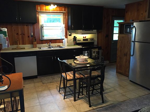 4th image of 517 Well Dr