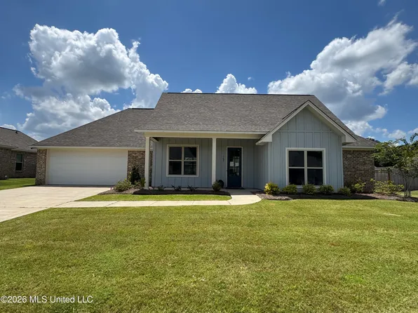 107 Trace Pointe Pl, Clinton, MS 39056