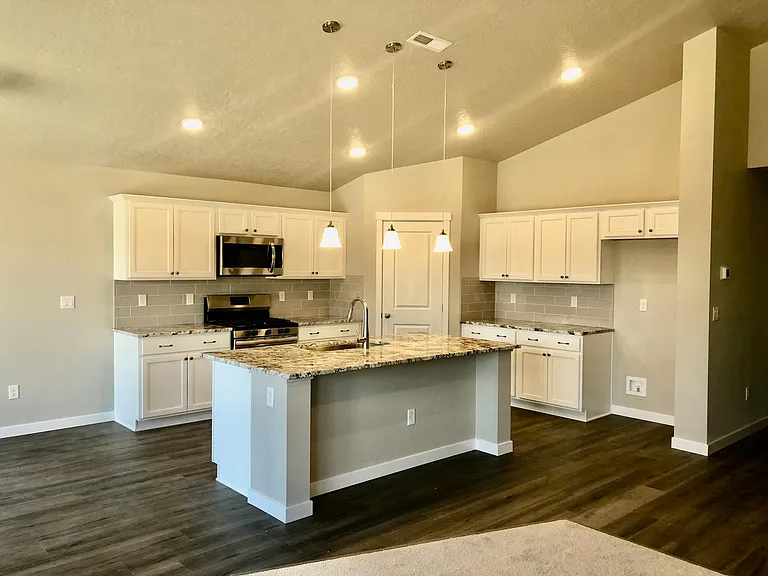 11406 W Broadstone St — Photo 4
