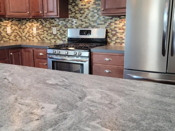 18 Sycamore Ln, Milton, PA 17847