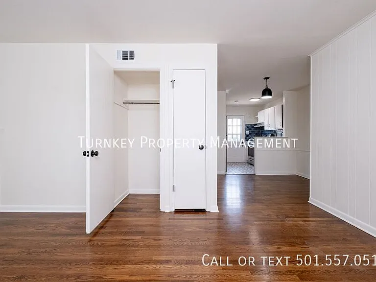 615 Sherman St #D — Photo 7
