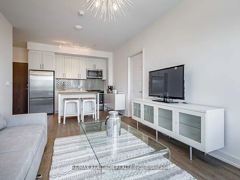 333 Sea Ray Ave #D429 — Photo 6