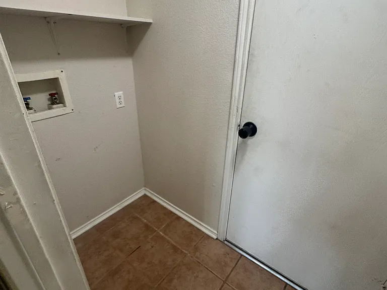805 Sage Cir — Photo 23