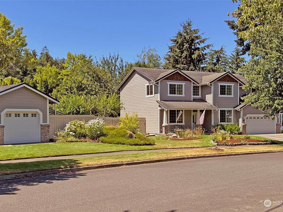 1st image of 4041 Campus Green Dr NE