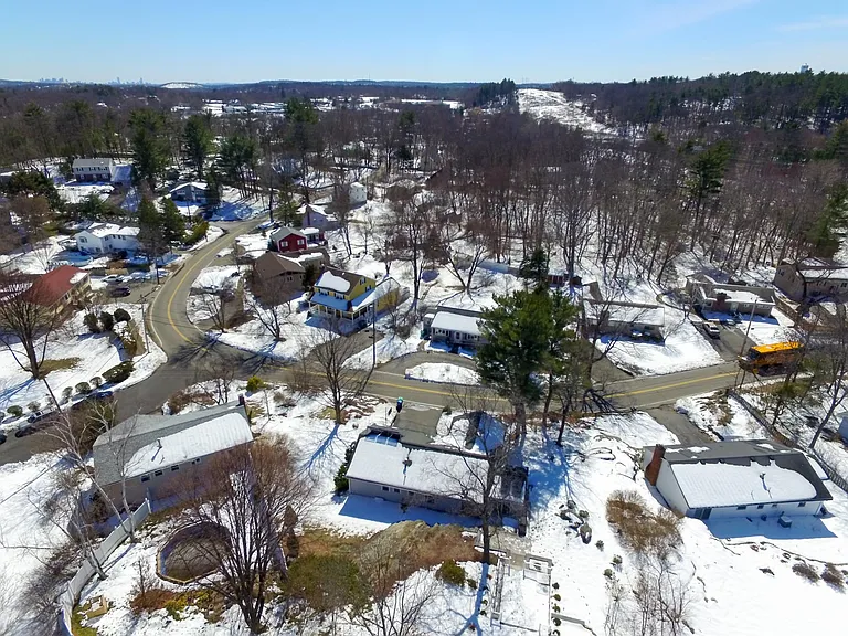 39 Locust St — Photo 16
