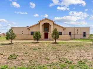 25 Lobo Dr, Moriarty, NM 87035