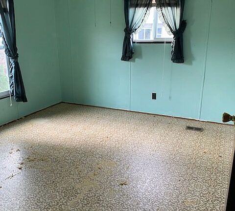 3rd image of 2796 S Main Rd Unit 28
