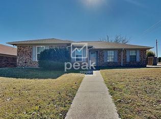 6400 High Lawn Ter, Watauga, TX 76148