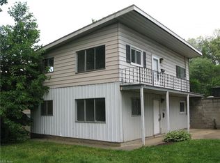 2332 Newton St, Akron, OH 44305