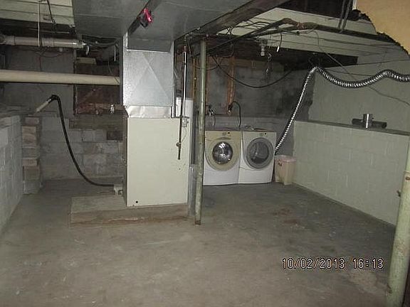 4th image of 674 Campbell Ave
