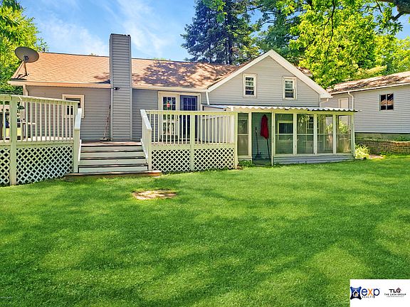 5th image of 2137 Garret Dr NE