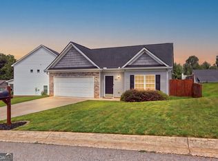385 Highland Pointe Dr, Alto, GA 30510