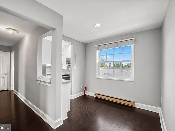 5th image of 1734 W Abingdon Dr APT 302